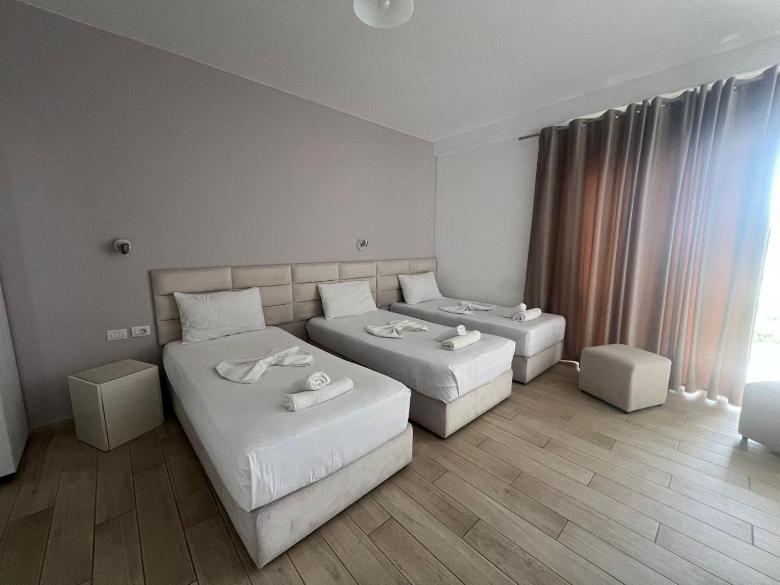 La Luna Hotel קסאמיל מראה חיצוני תמונה