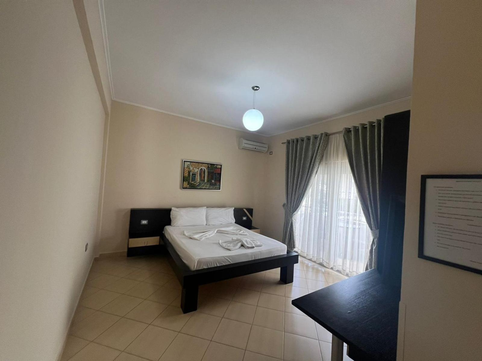 La Luna Hotel קסאמיל מראה חיצוני תמונה