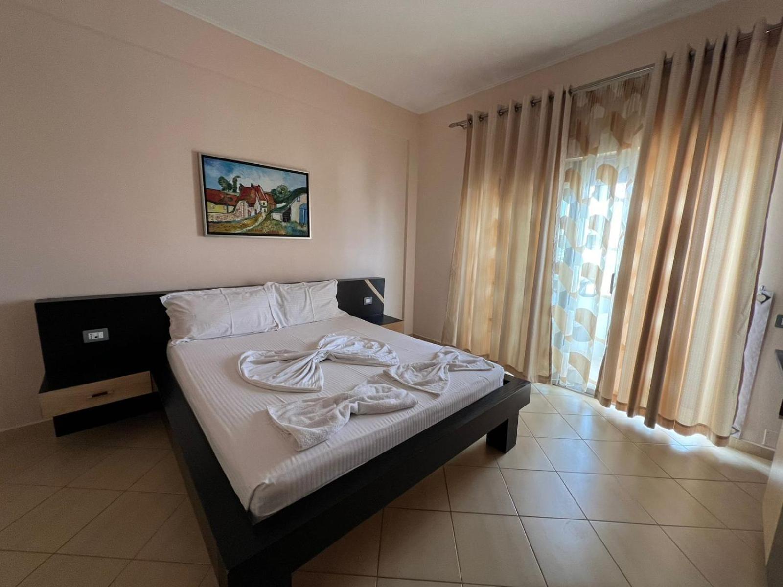La Luna Hotel קסאמיל מראה חיצוני תמונה