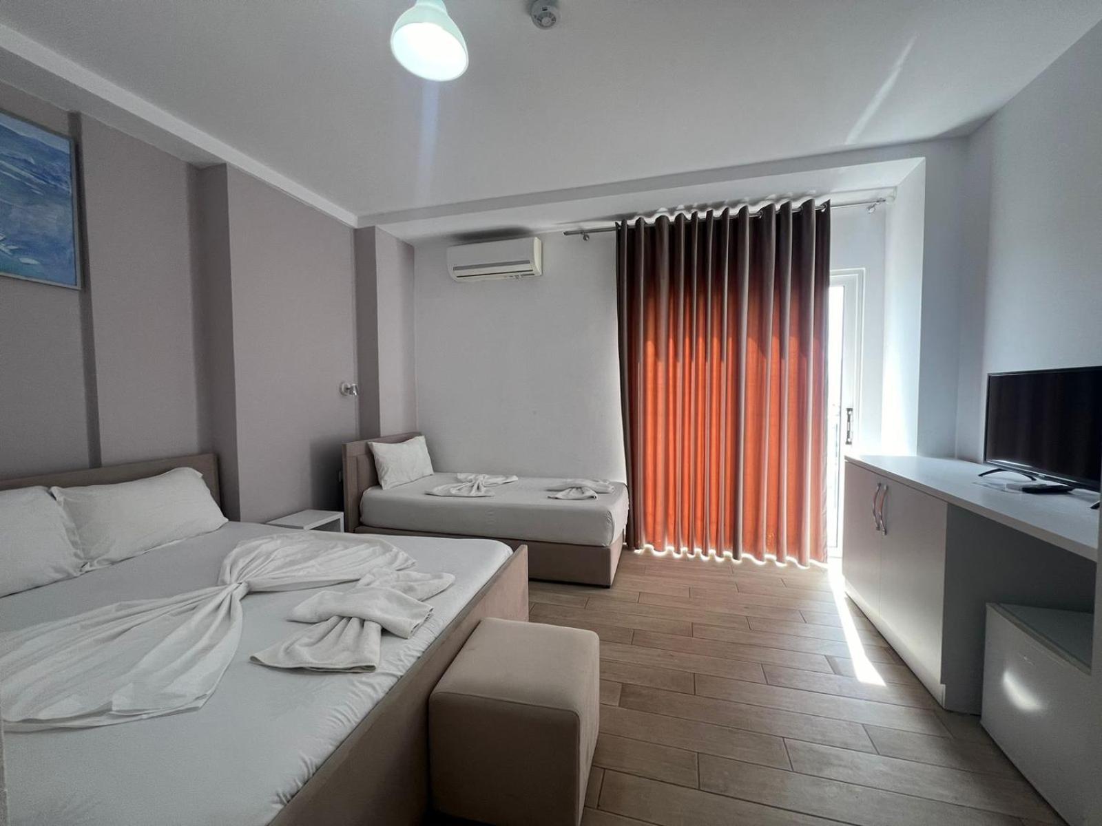 La Luna Hotel קסאמיל מראה חיצוני תמונה